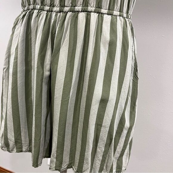 Old Navy Striped Green short Romper - Picture 4 of 12